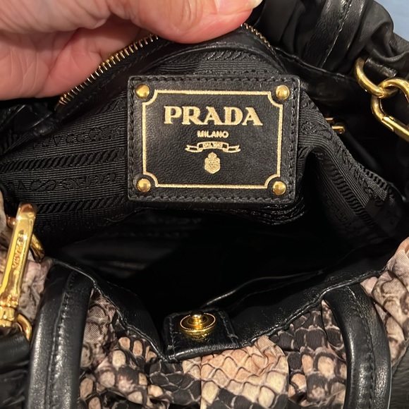 Authentic 2 way PRADA Bag Nylon - Picture 12 of 17